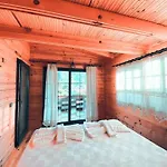Kairos Pasa Bungalow *