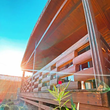 Ξενοδοχείο με διαμερίσματα Kairos Pasa Bungalow